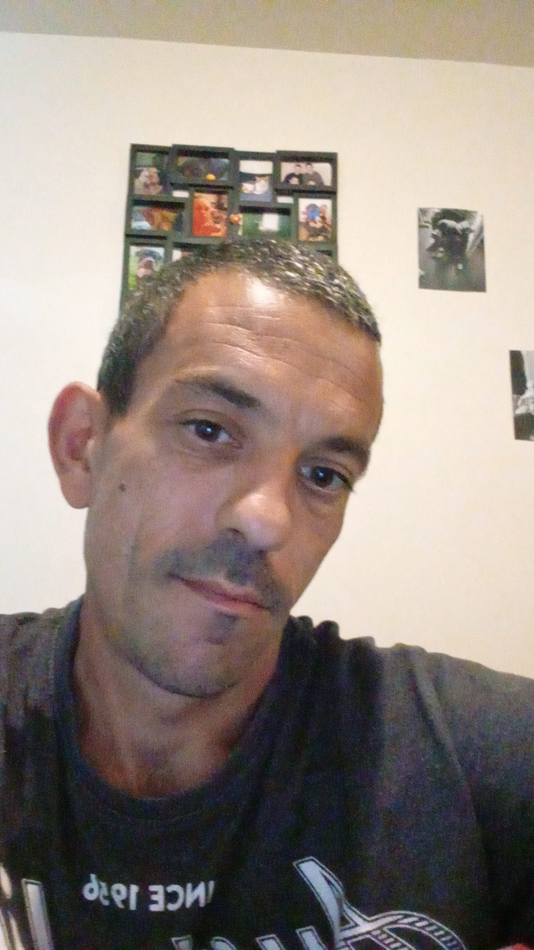 Hugues-antoine - Aizanville - Haute-Marne | Rencontre libertine